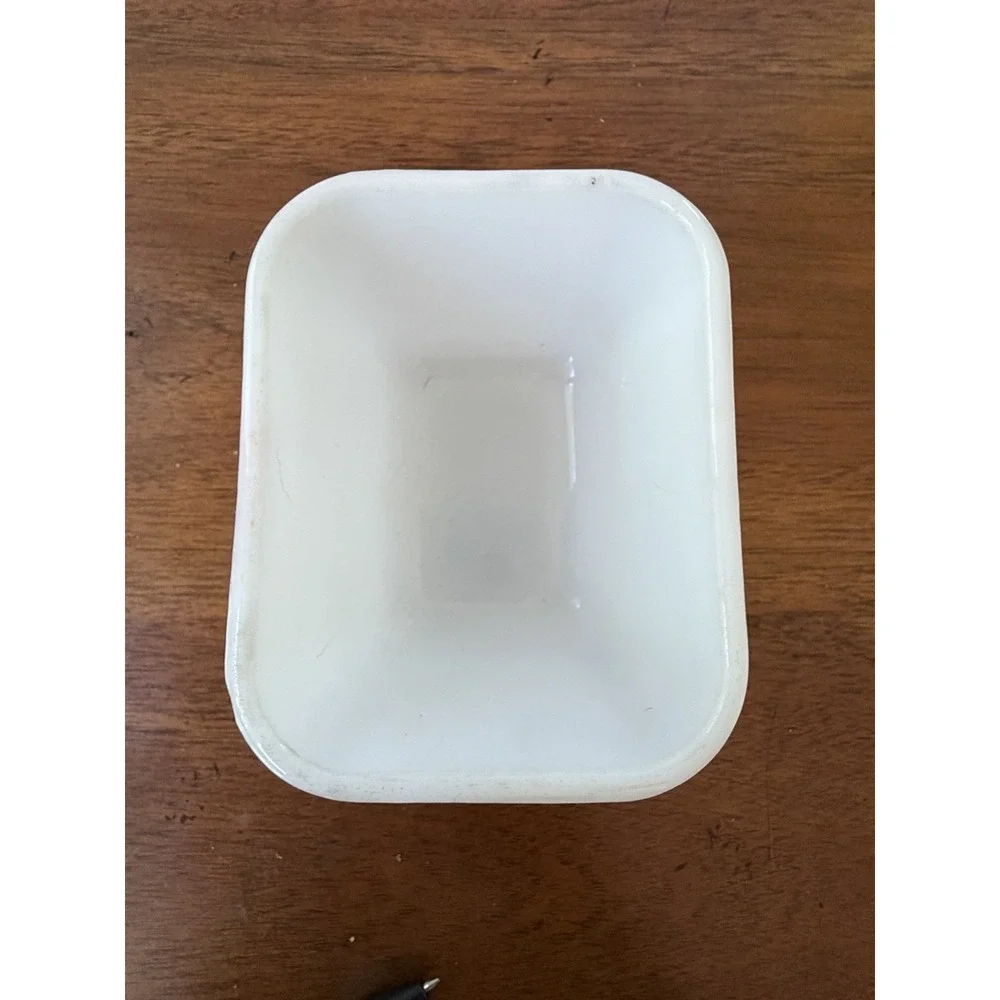 Vintage Pyrex #0501 Small White Milk Glass Refrigerator Dish Clear Ribbed Lid